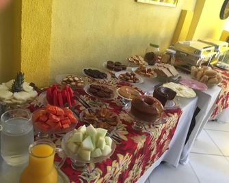 Pousada Caminho das Estrelas - Praia do Forte - Buffet