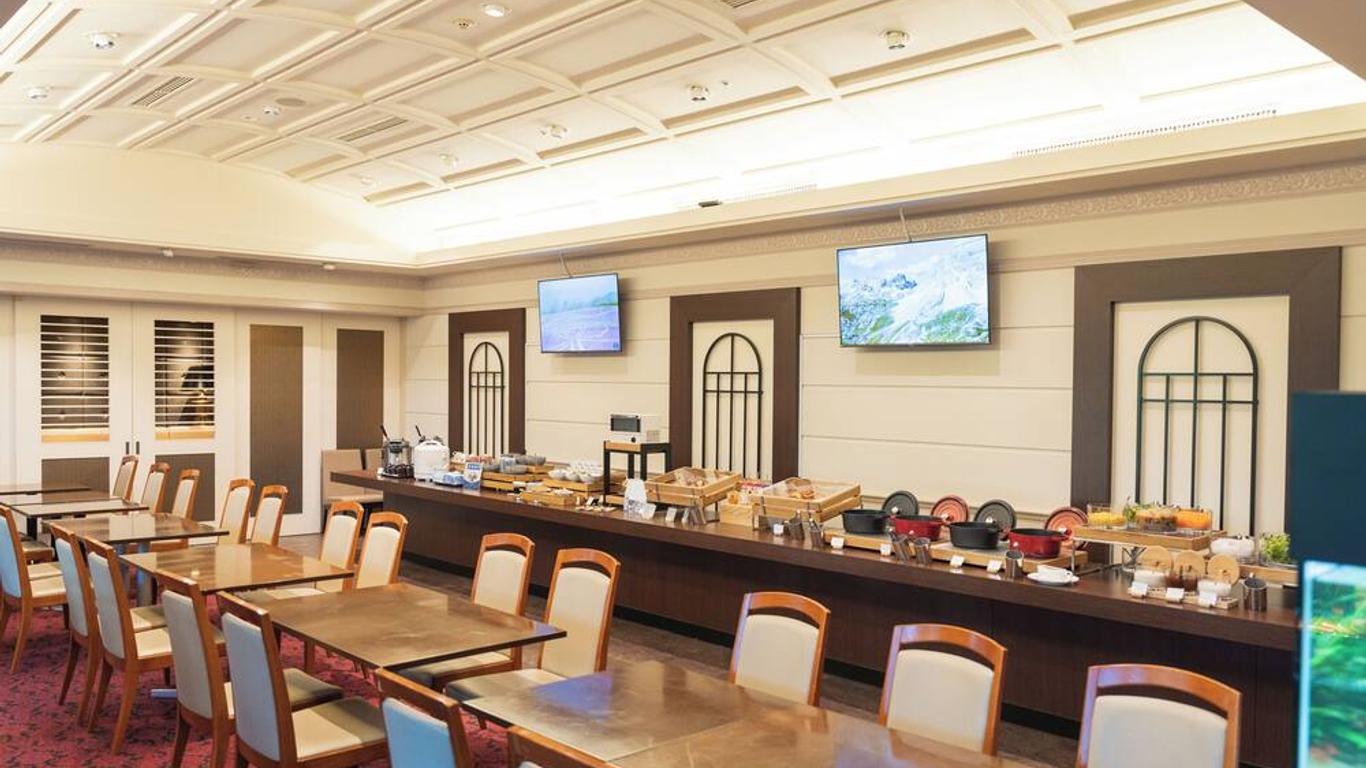 Hotel Aru Ksp