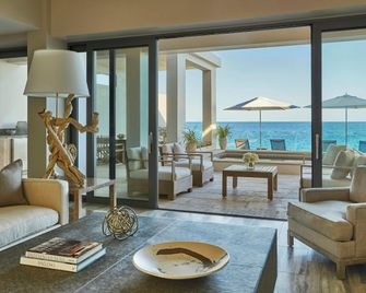 Four Seasons Resort and Residences Anguilla - West End Village - סלון