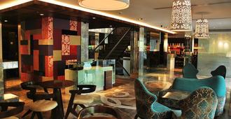 Maya Hotel - Chandigarh - Lobby