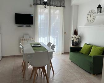 B&B Euthalia - Riposto - Sala pranzo