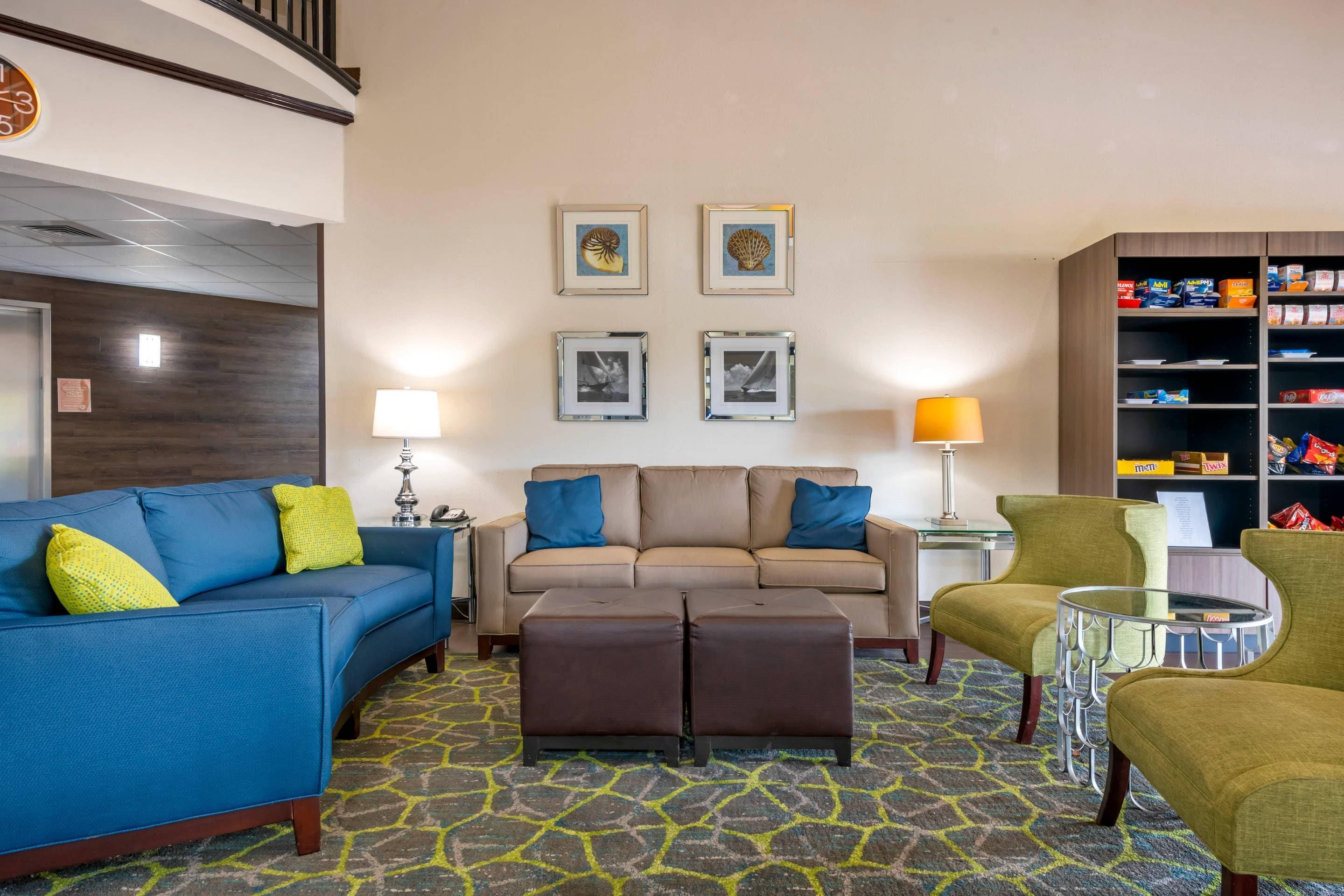 Comfort Inn and Suites Fort Lauderdale West Turnpike thumbnail 3