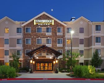 Staybridge Suites Fayetteville/Univ Of Arkansas By IHG - Fayetteville - Bina