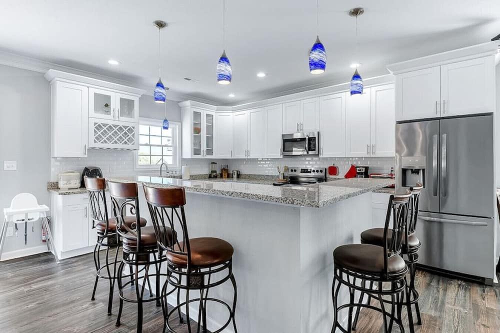 Bright and spacious 4BR, 2.5Bath-Pets welcome - נורפולק - מטבח