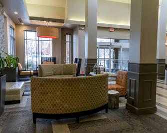 Hilton Garden Inn West Des Moines - West Des Moines - Lobby