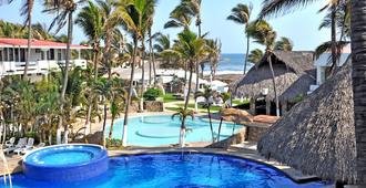 Mar Paraiso Queen - Acapulco - Pool