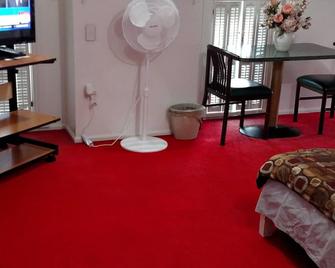 Mechanicsburg One Of A Kind Attic Guest Room Above Everything - Mechanicsburg