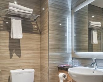 Fox Lite Grogol Jakarta - Jakarta - Salle de bain