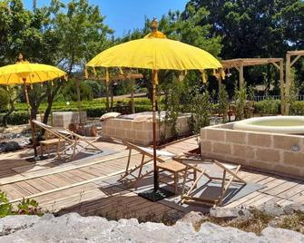 B&B Luxury Villa Olimpia Home Restaurant - Selva di Fasano - Patio