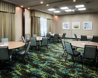 Homewood Suites by Hilton North Bay - North Bay - Restaurant