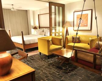 The Sky Imperial Aarivaa Luxury Stays - Rajkot - Makuuhuone