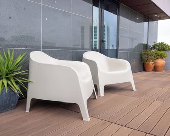 Hotel 3K Barcelona - Lisbon - Balcony