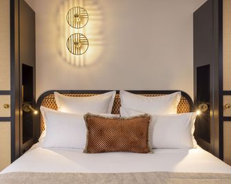 جروند أوتل شيكاجو - باريس - غرفة نوم