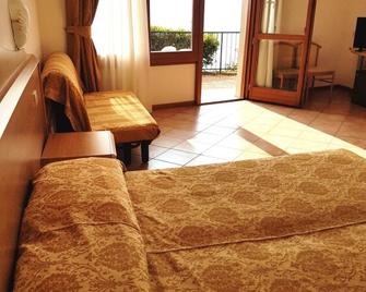 Hotel Piccolo Paradiso - Toscolano Maderno