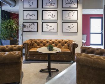 Ibis Styles Bâle-Mulhouse Aéroport - Blotzheim - Lounge