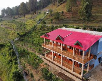 Cortland Jungle Resort - Kausani - Building