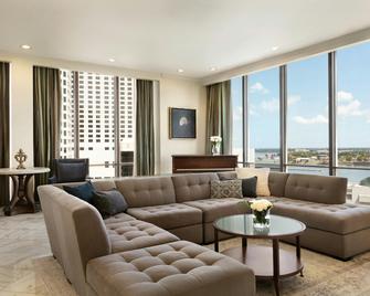 DoubleTree by Hilton New Orleans - New Orleans - Bedroom