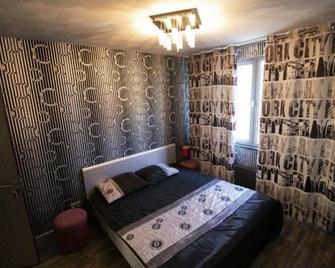 Luxe Gastenverblijf Era Studio's - Venray - Schlafzimmer