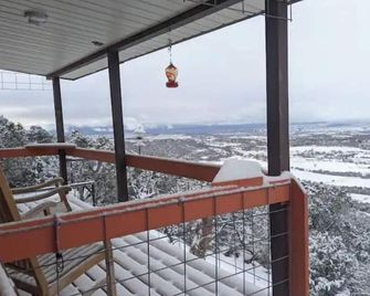 Home on the mesa’s edge the Proverbial Million Dollar View, jacuzzi and orchard - Cedaredge - Balcón