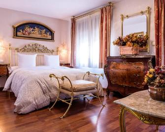 Casa De Reyes - Granada - Bedroom