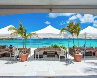 Ocean View Sapphire Condo-Balcony & King Bed - Saint Thomas Island