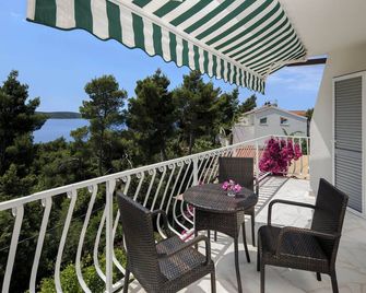 Villa Tamara apartment A3 - Zavala - Balkon