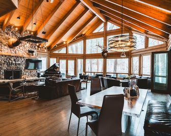 The Bitterroot Mile Club Cabin Room on The Bitterroot River - Hamilton - Dining room