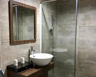 Hua Xiang Motel - Nanzih - Kaohsiung