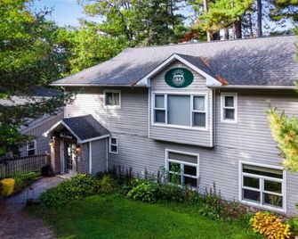 Rare Muskoka Chalet Suite - A1 - Dwight - Gebäude