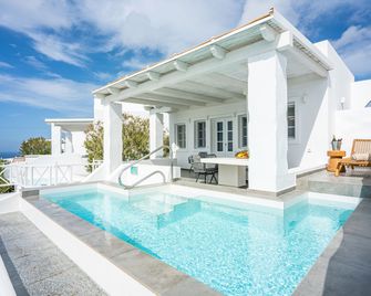 伊亞日落別墅酒店 - 聖托里尼 - 伊亞 - 游泳池