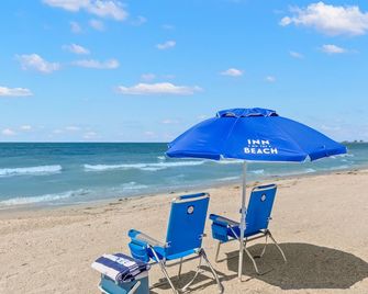 Inn on the Beach - St. Pete Beach, Florida - Strand