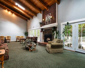 Mountain Meadows - Pigeon Forge - Phòng khách