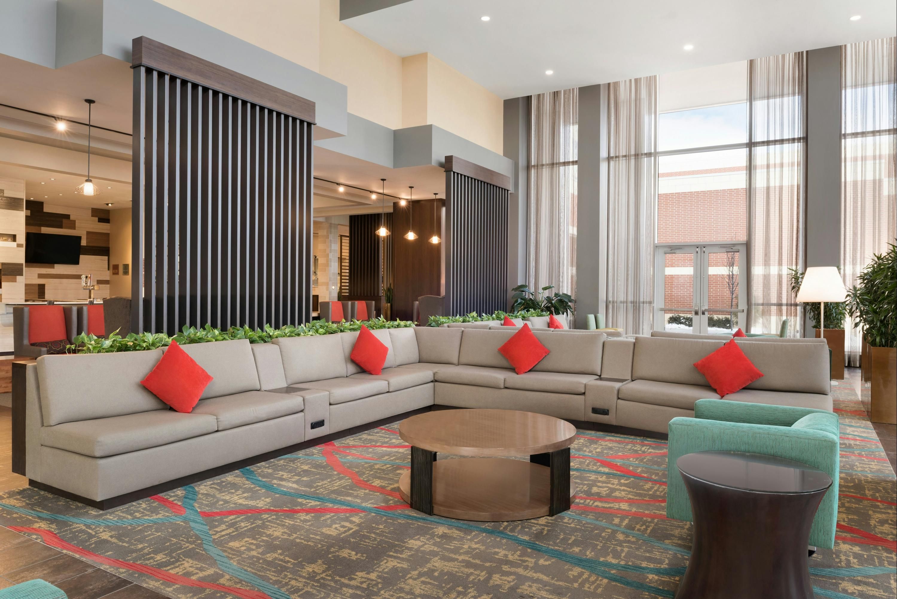 Embassy Suites by Hilton Chicago Naperville - Naperville - Lounge