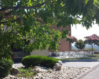 Hotel Els Noguers - Manresa - Buiten zicht