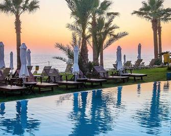 Blue Lagoon Kosher Hotel - Pafos - Basen