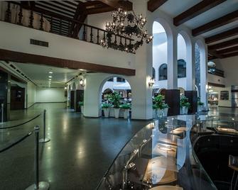 Tropical Executive Hotel - Manaus - Lobby