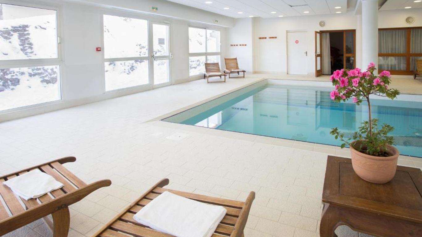 Les Gentianes by Actisource