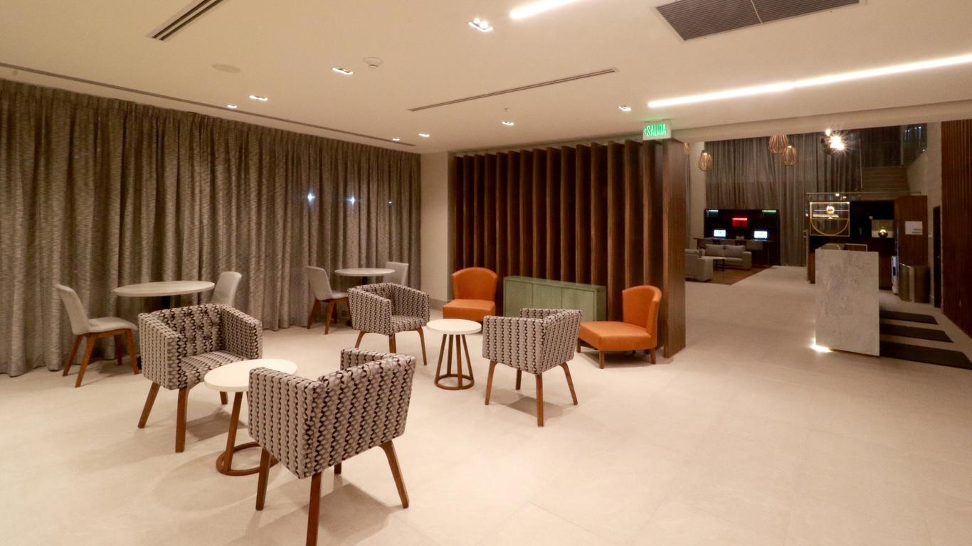 Holiday Inn & Suites Monterrey Apodaca Zona Airport