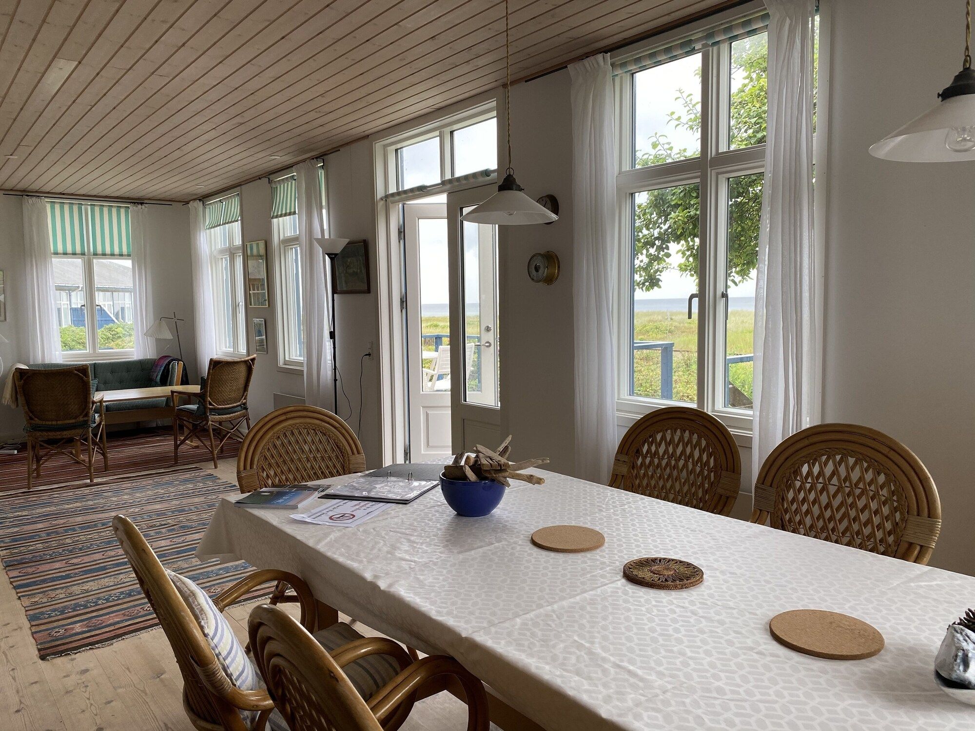 Skaerven Beachfront Condos and Cottage - Nyborg - Dining room