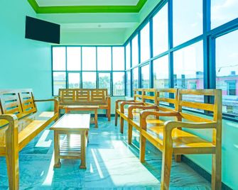Hotel O M.S.Mathan Lodge - Tirunelveli - Restaurant