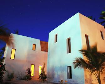 Kijani Beach Villas - Bwejuu - Budova