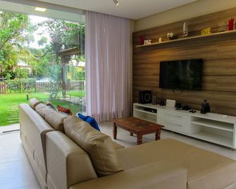 Casa c otimo lazer prox a Praia de Itacimirim BA - Camacari - Huiskamer