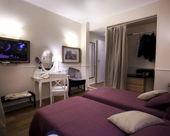 Colfelice Rooms - Rome - Bedroom