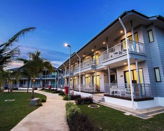 Royale Chulan Cherating Chalet - Balok - Toà nhà