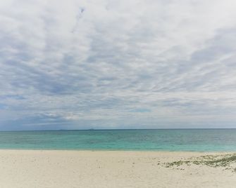 Minshuku Seaside House Dugong - Kumejima - Playa