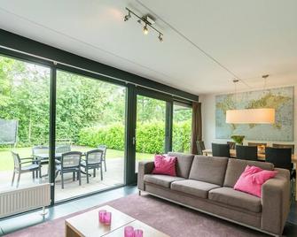 Comfortably furnished vacation home at Slotermeer Lake - Balk - Living room