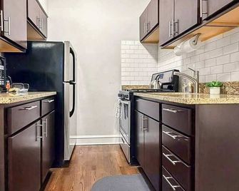 Modern Studio Unit Near Uchicago - Chicago - Cocina