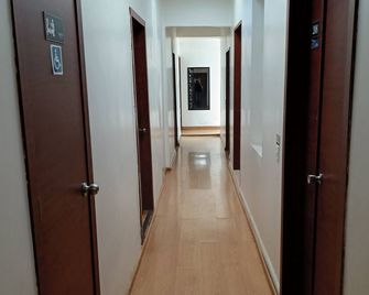 Hostal Urban Inn la Mariscal - Quito - Tiền sảnh