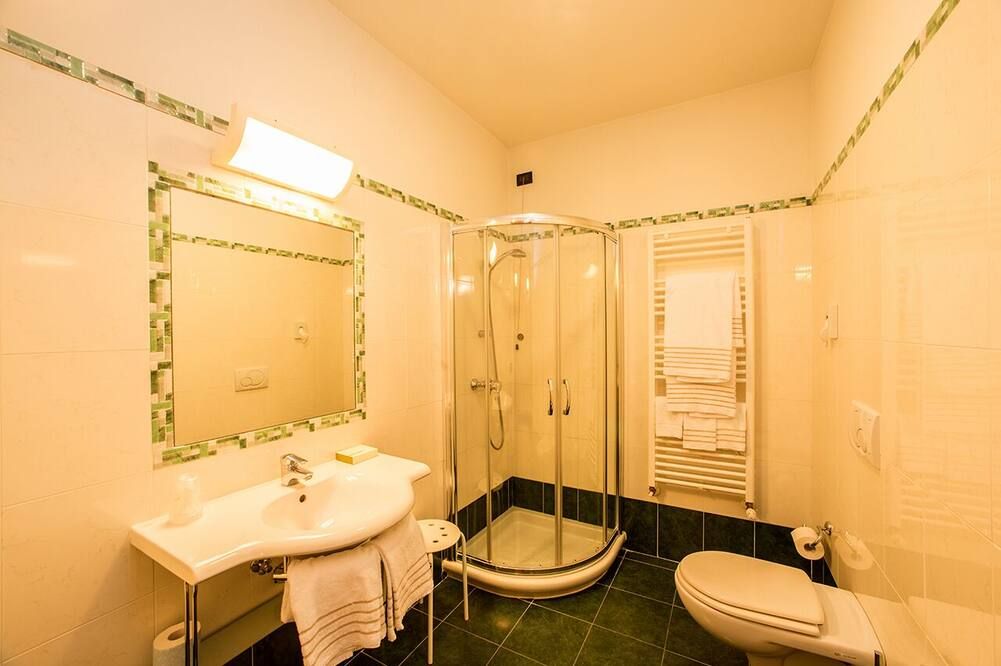 Hotel Conte Verde - Montecchio Emilia - Ванна кімната