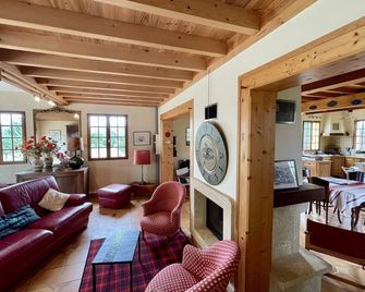 country holiday home - 5 rooms - 4/5 persons - Vidouze - Sala de estar